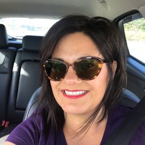 Meet your Posher, Anita